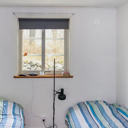 1 Bedroom Lovely Home In Sturkoe Bredavik  Екстериор снимка