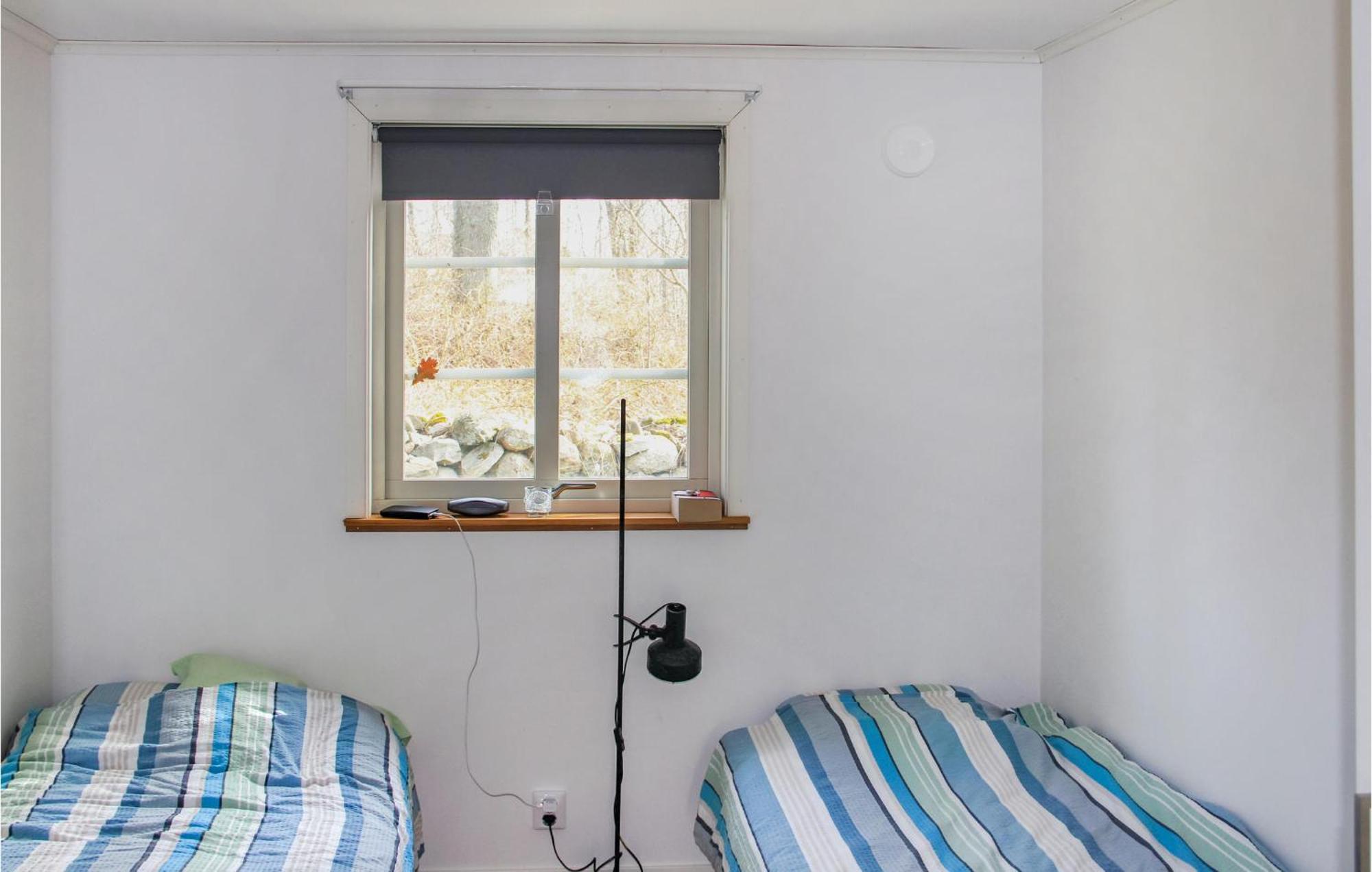 1 Bedroom Lovely Home In Sturkoe Bredavik  Екстериор снимка